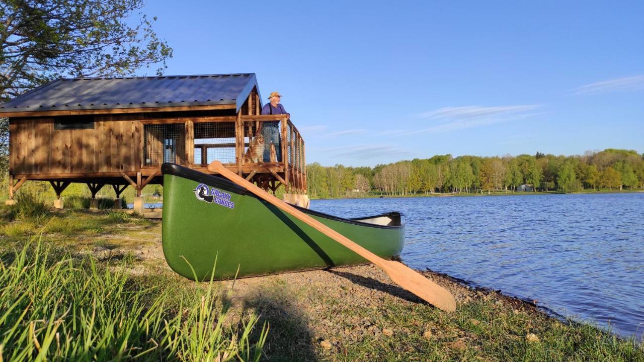 Lacustra Cabanes Accessibles En Canoe Et Chalets Tout Confort Flayat Luaran gambar