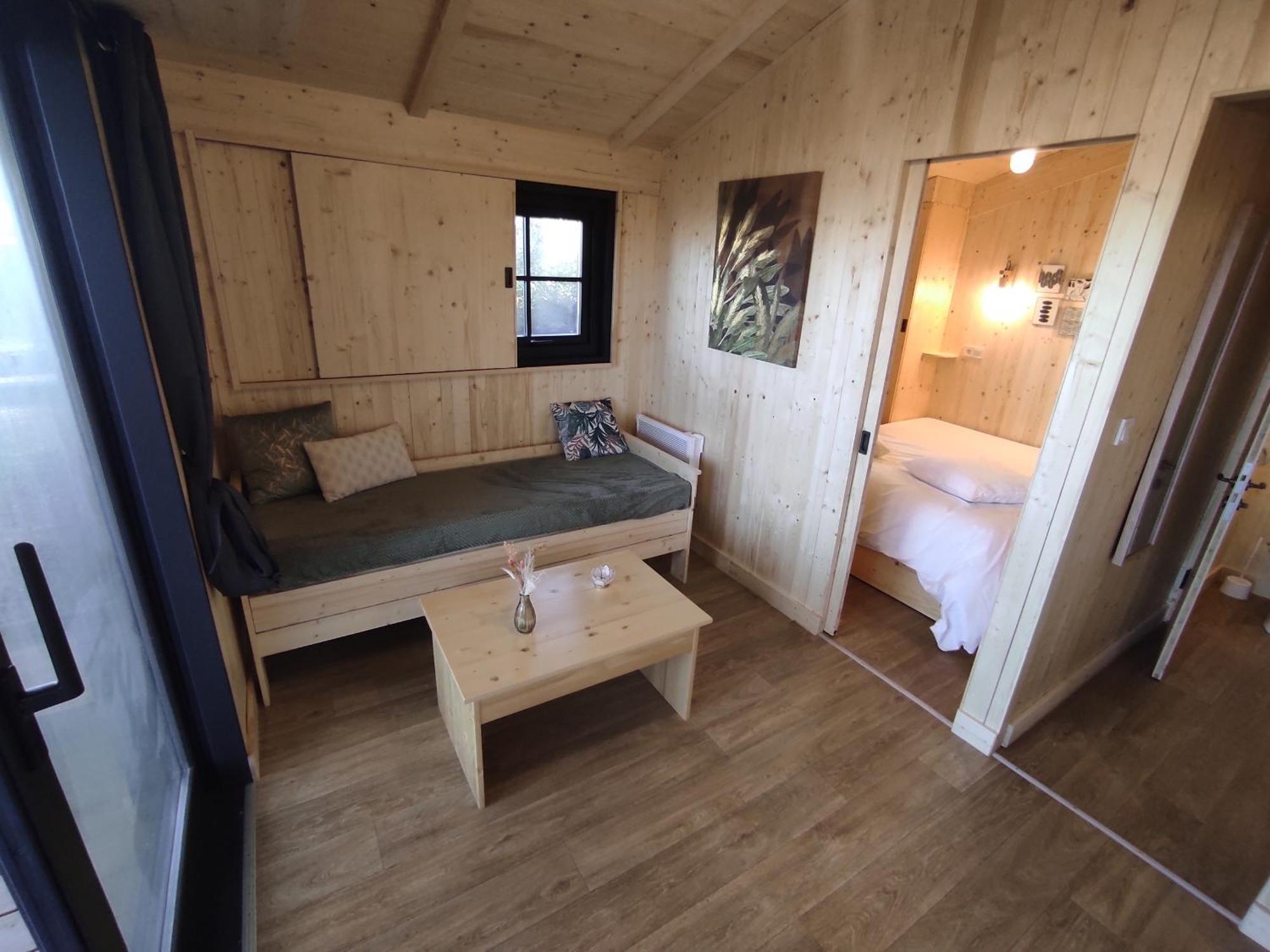 Lacustra Cabanes Accessibles En Canoe Et Chalets Tout Confort Flayat Bilik gambar