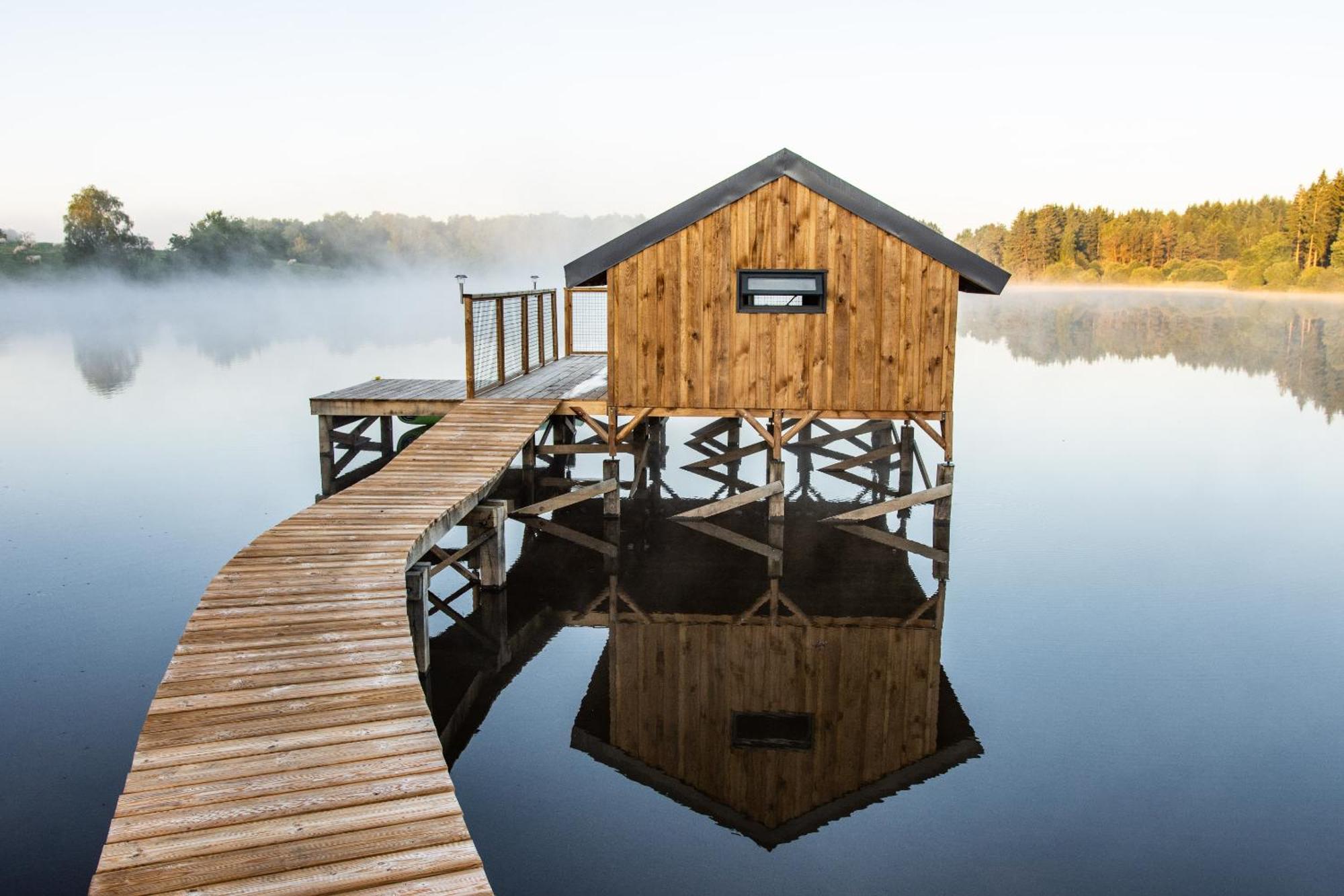 Lacustra Cabanes Accessibles En Canoe Et Chalets Tout Confort Flayat Bilik gambar