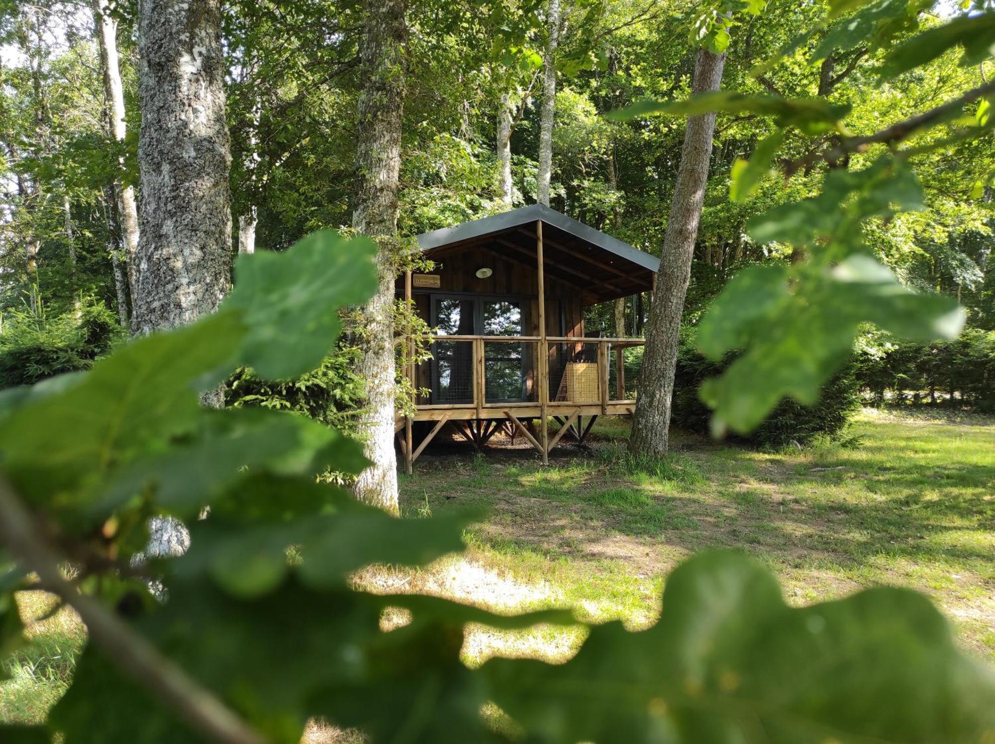 Lacustra Cabanes Accessibles En Canoe Et Chalets Tout Confort Flayat Bilik gambar