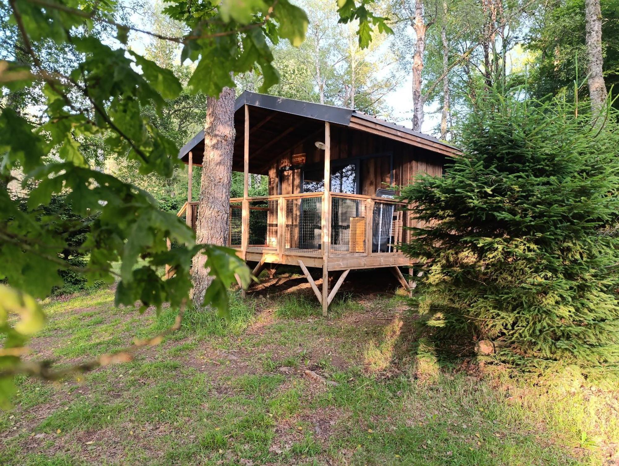 Lacustra Cabanes Accessibles En Canoe Et Chalets Tout Confort Flayat Bilik gambar